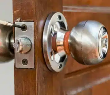 Restoring door handle functionality 