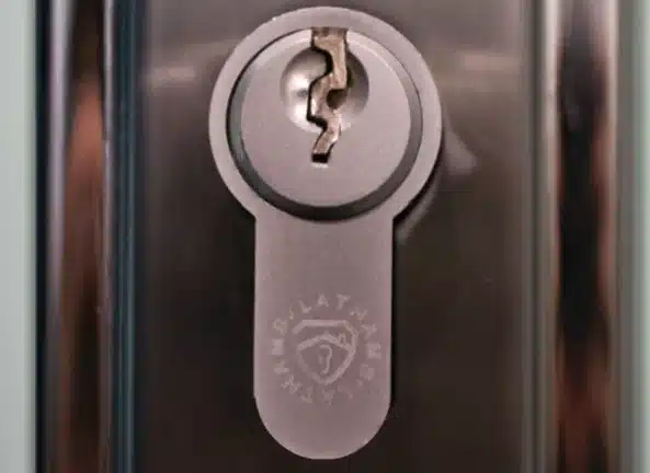 Broken or Stuck Key Removal Door lock with a broken key inside