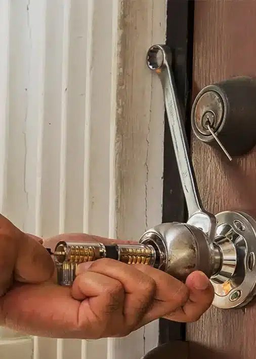 UPVC Door Handle Repair Replacement Technician fixing an wooden door handle