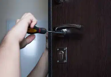 Burglary Repair Fixing a broken door lock
