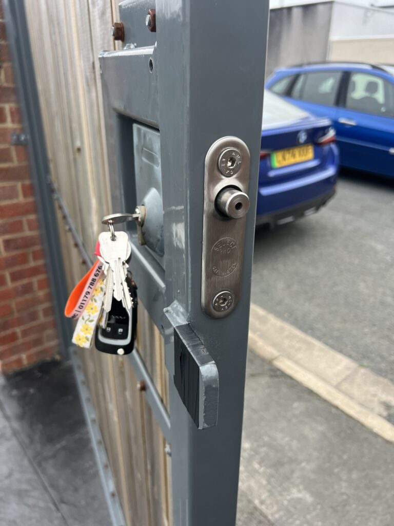 D Replacement Locks Nextdoor Locksmith